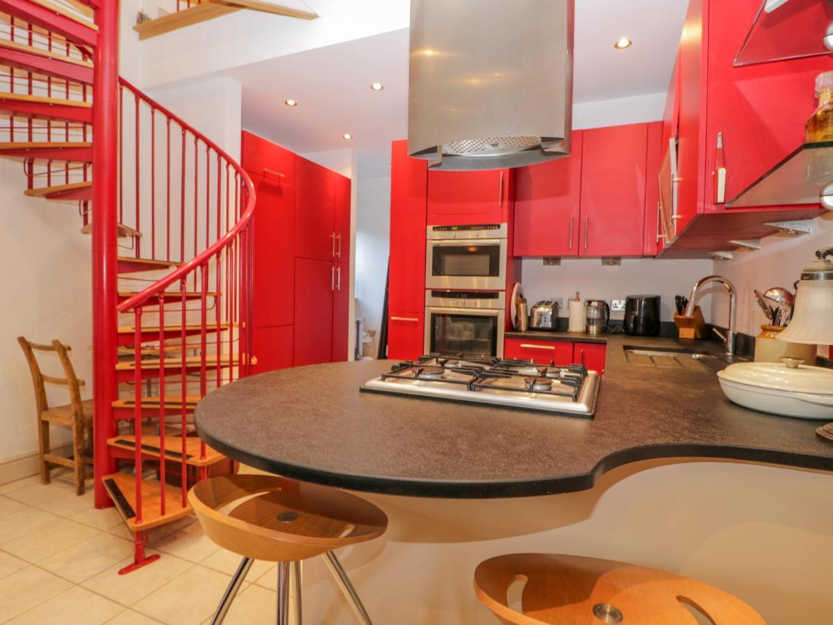 The Coach House Villa Тюксбъри Екстериор снимка